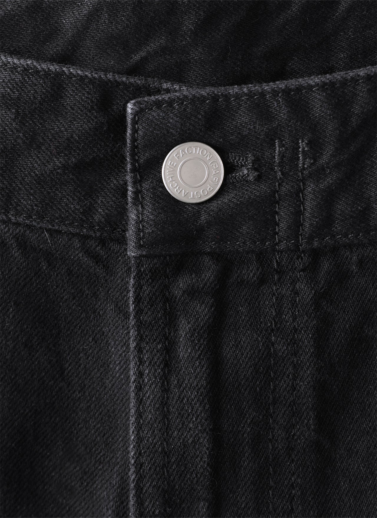 8.0 DENIM PANTS RIGHT (BLACK)