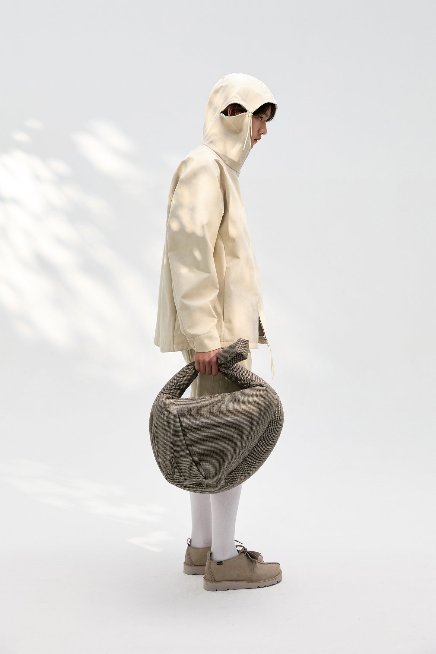 8.0 TECHNICAL JACKET CENTER (IVORY)