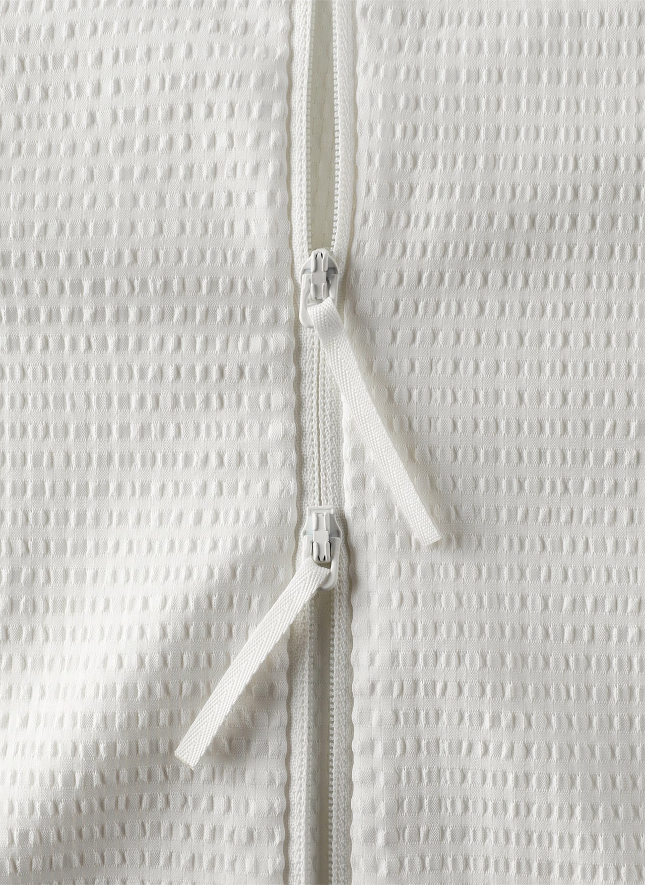 8.0 TECHNICAL JACKET RIGHT (WHITE)